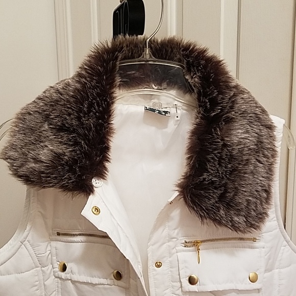 Vest - Picture 3 of 3